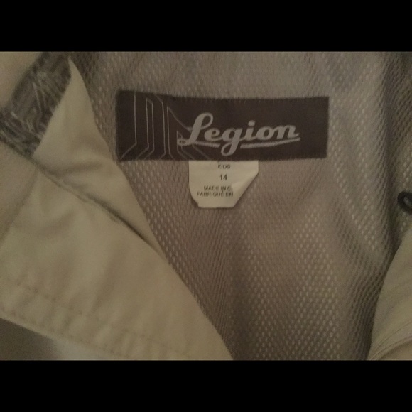 Snow boarding jacket wore once. EUC. - Picture 2 of 4